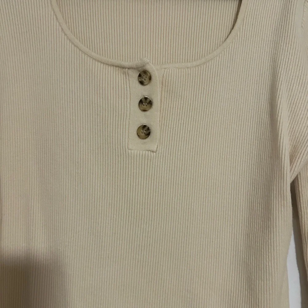 Pink Lily Cream Ribbed Top - Picture 4 of 10